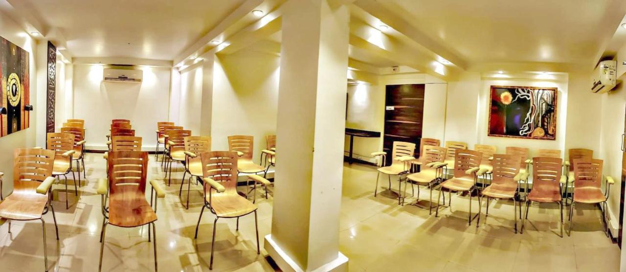 Hotel Samraj Mumbai Exterior foto