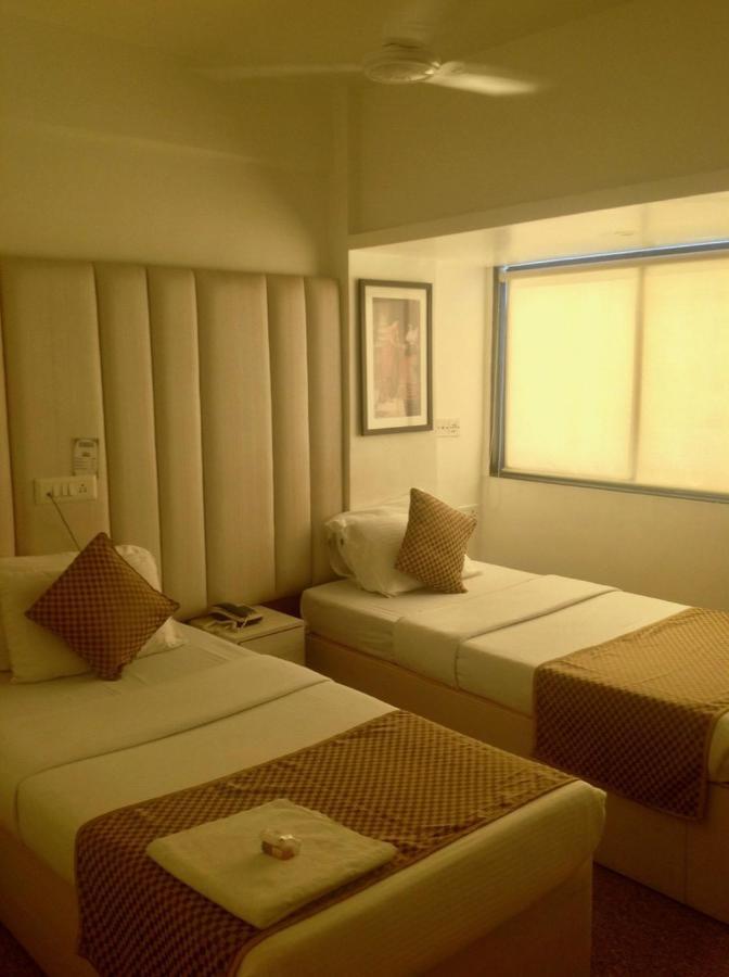 Hotel Samraj Mumbai Exterior foto
